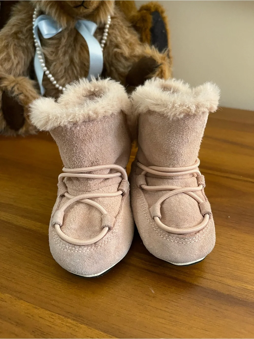 Moon Boot Baby Pink Suede crib shoes